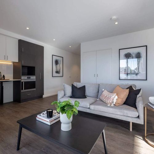 33cd0275-887f-4b44-b993-af770a65f4b0