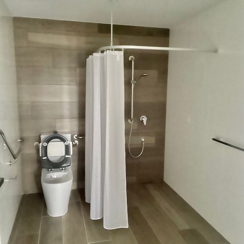 e068e876-fde7-45b6-910b-b277c02629c2-lg-IMG_3700